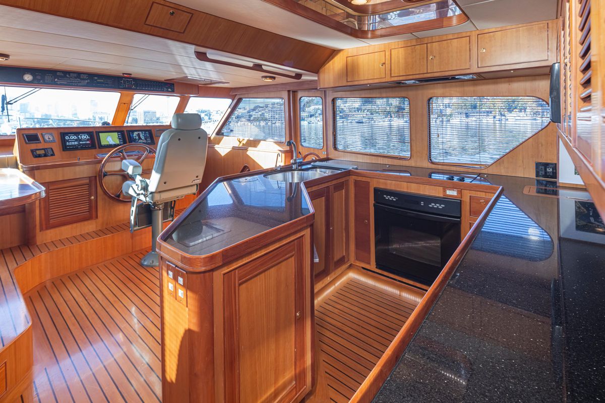 2003 Marlow 72 