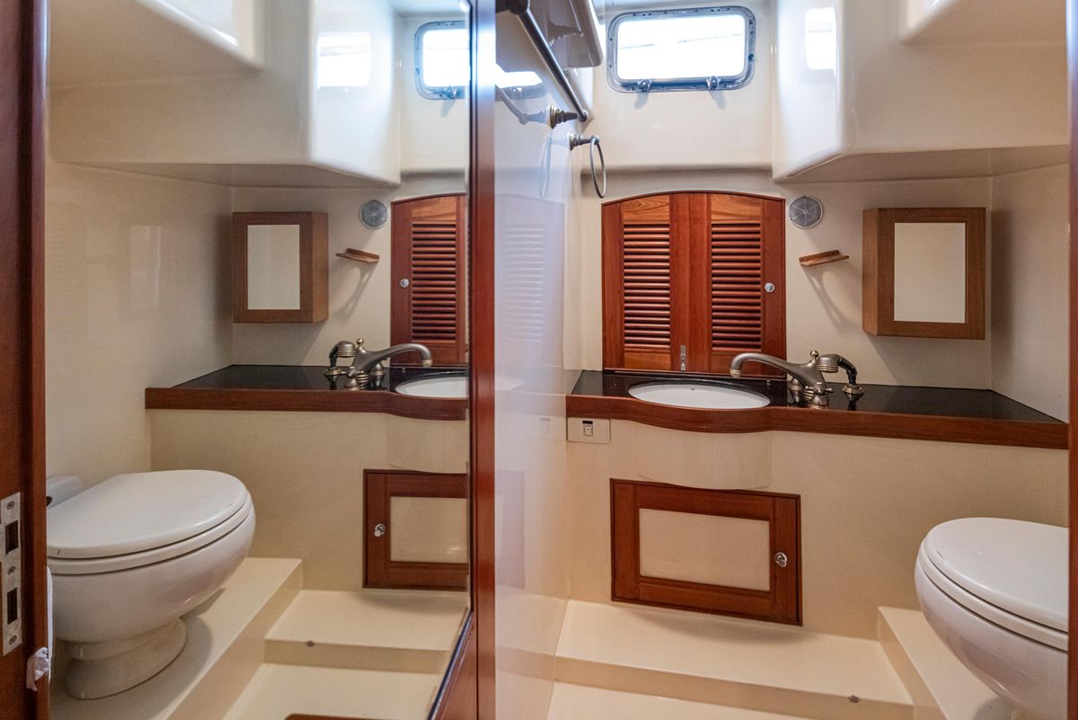 2003 Marlow 72 