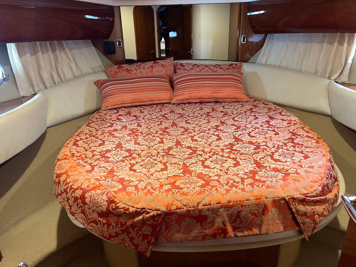 2005 Princess 43 