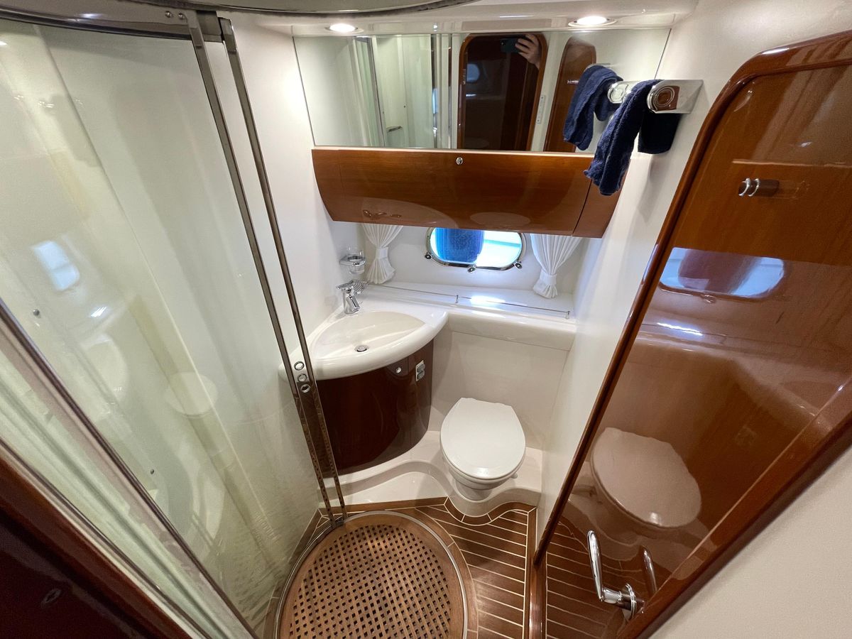 2005 Princess 43 