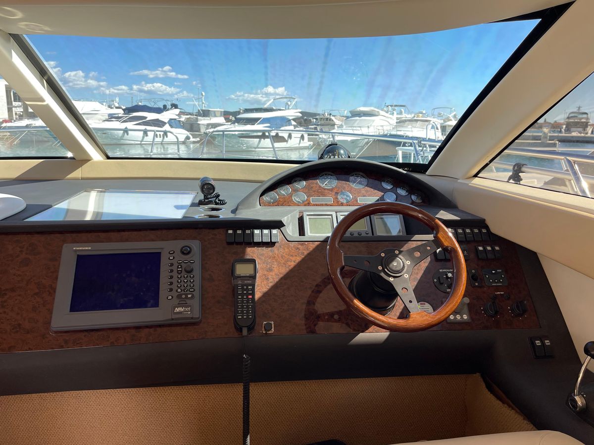 2005 Princess 43 