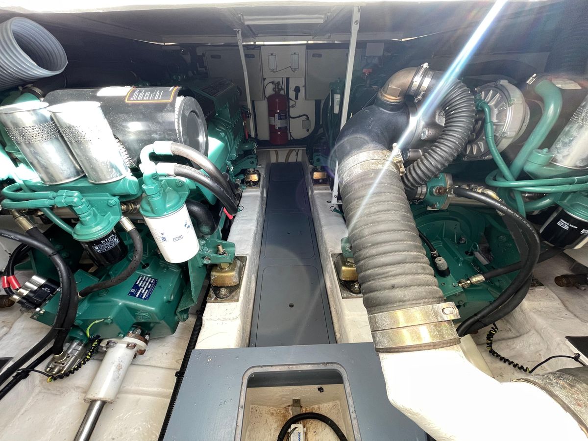 2005 Princess 43 
