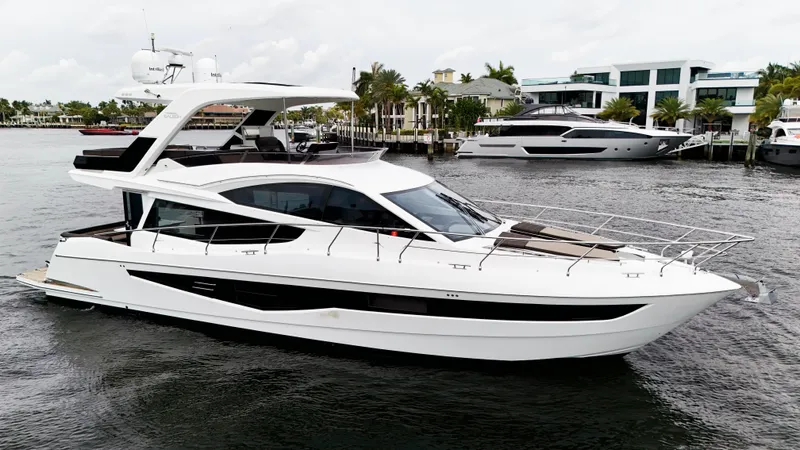 Bugsy Yacht Photos Pics 