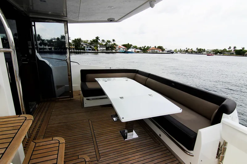 Bugsy Yacht Photos Pics 