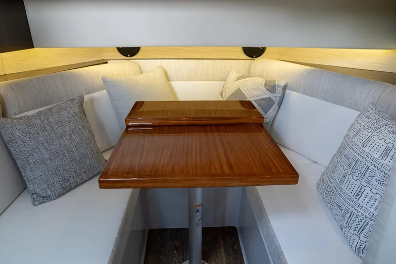 Di Blue Yacht Photos Pics 