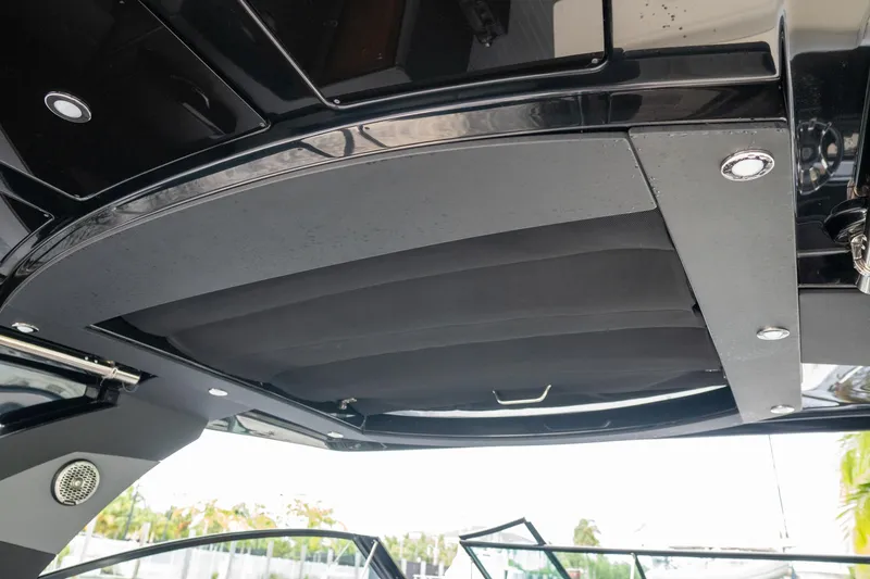 Di Blue Yacht Photos Pics 