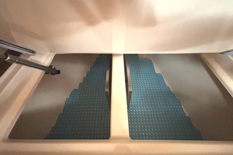 Cool Change Yacht Photos Pics 