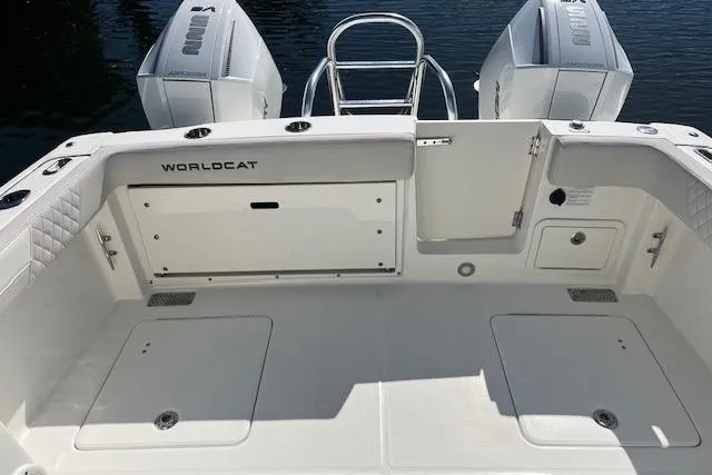  Yacht Photos Pics 2024 World Cat 280 DC-X boat deck with dual engines, spacious layout, and sleek design.