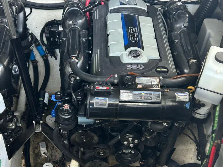  Yacht Photos Pics Engine compartment of a 2016 Sea Ray 330 Sundancer, featuring a 6.2L 350 horsepower engine.