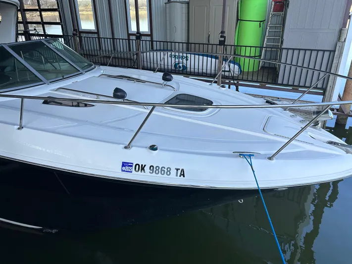  Yacht Photos Pics 2016 Sea Ray 330 Sundancer docked, displaying registration number OK 9868 TA.