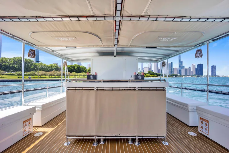  Yacht Photos Pics Modern A&M Manufacturing COI boat interior with city skyline and waterfront view, 2026 model.