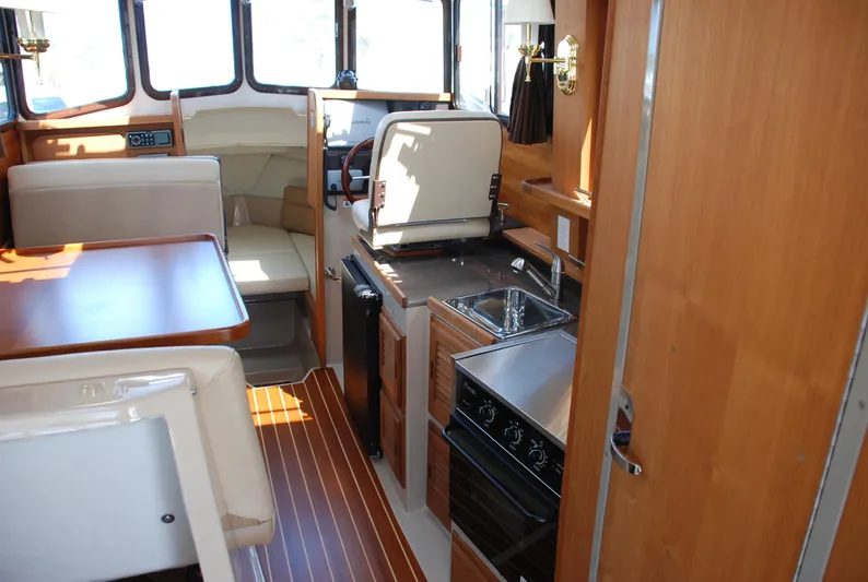 Trade Yacht Photos Pics 