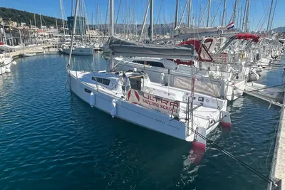 2022 Beneteau First 27