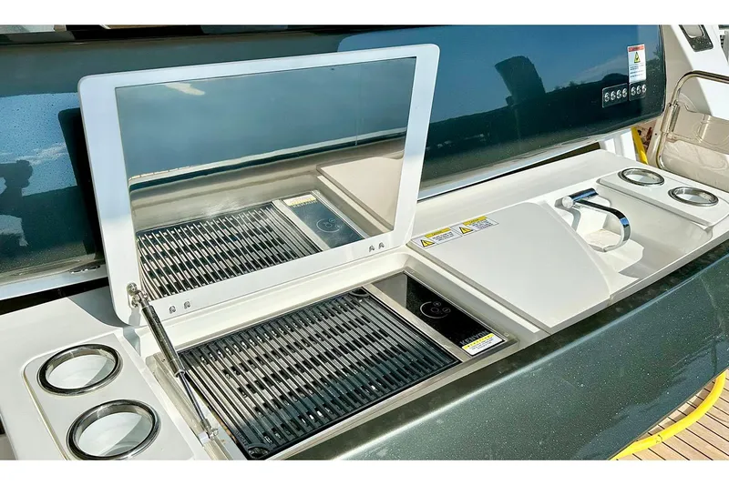  Yacht Photos Pics Manufacturer Provided Image