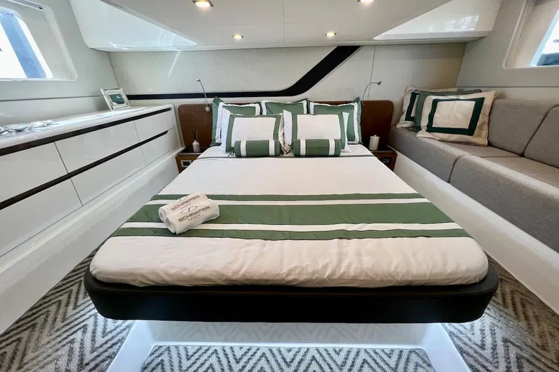  Yacht Photos Pics Manufacturer Provided Image