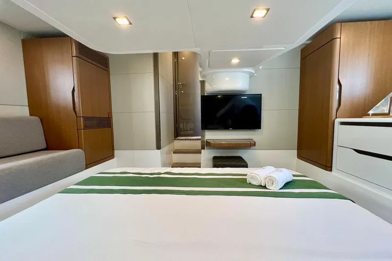  Yacht Photos Pics Manufacturer Provided Image