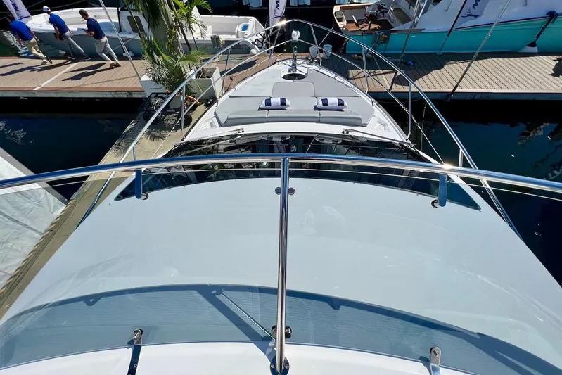  Yacht Photos Pics Manufacturer Provided Image