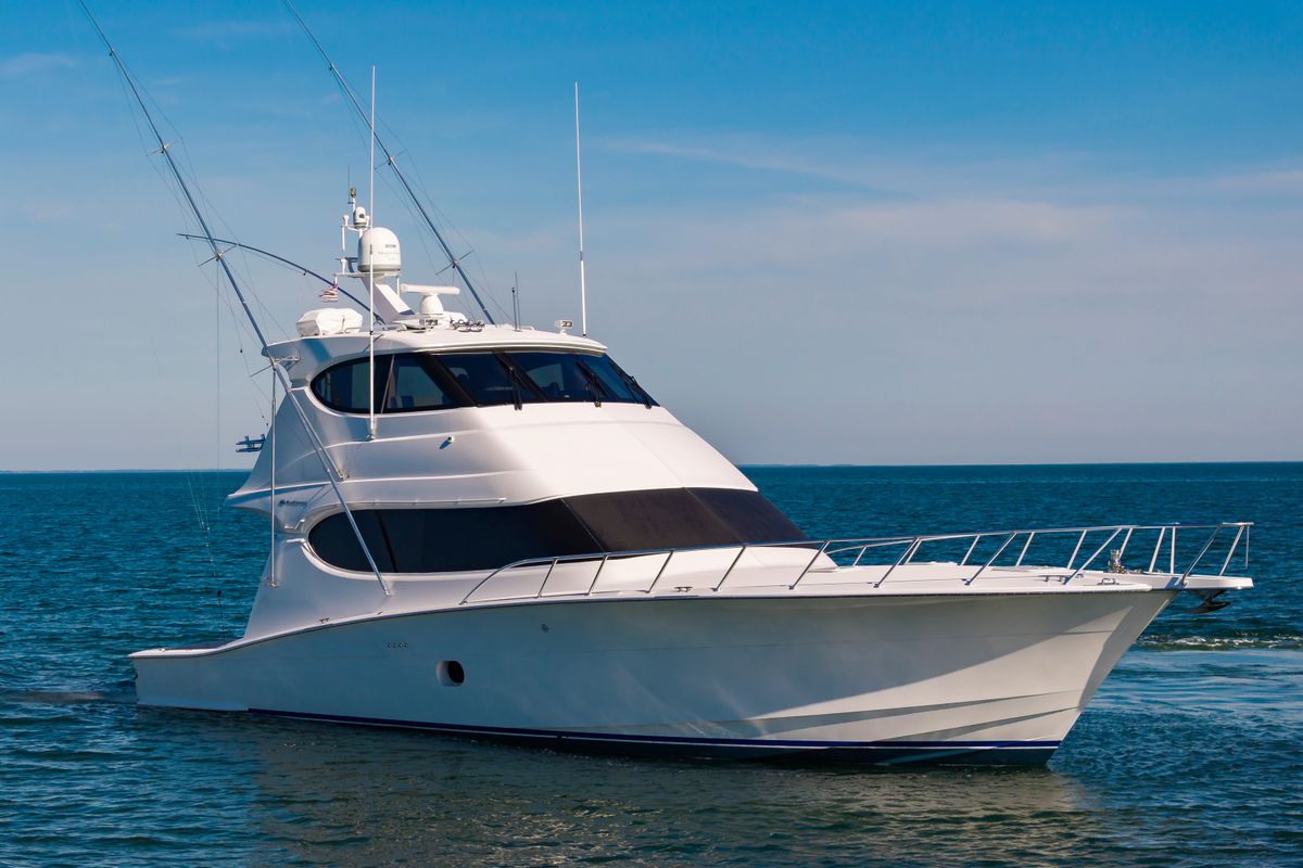 2008 Hatteras 64 
