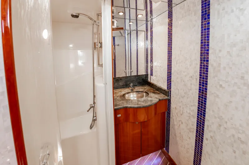 Aces Up Yacht Photos Pics 