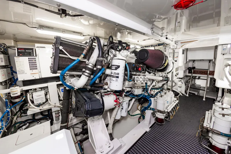 Aces Up Yacht Photos Pics 