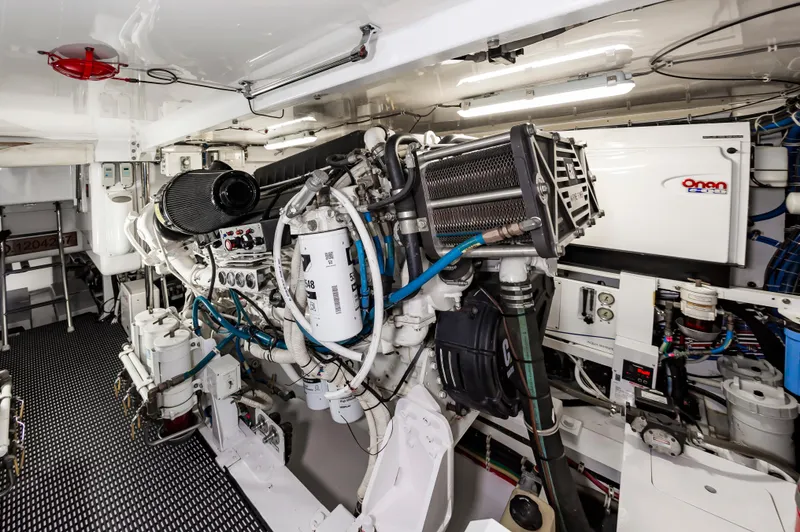 Aces Up Yacht Photos Pics 