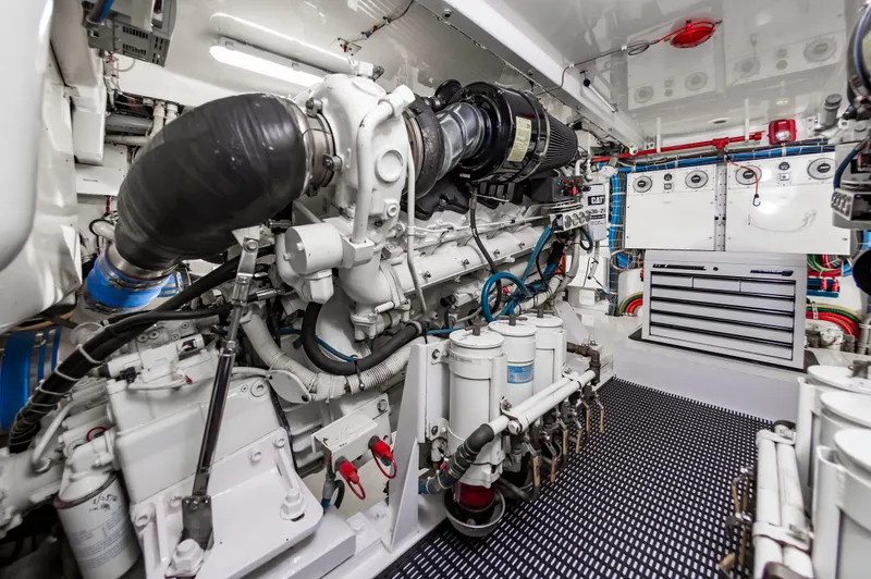 Aces Up Yacht Photos Pics 