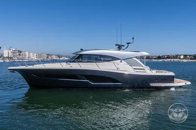 Riviera 465 SUV