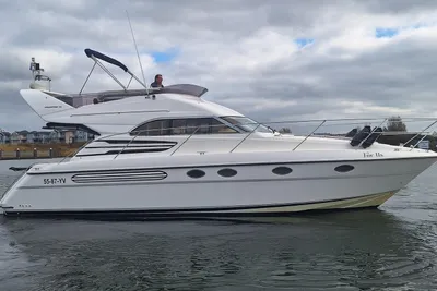 1998 Fairline Phantom 42