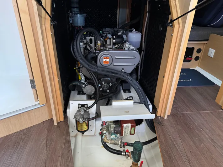 Lost By Chance Yacht Photos Pics 