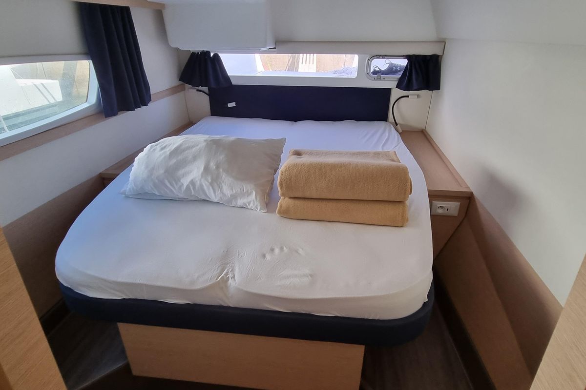 2019 Fountaine Pajot 43 
