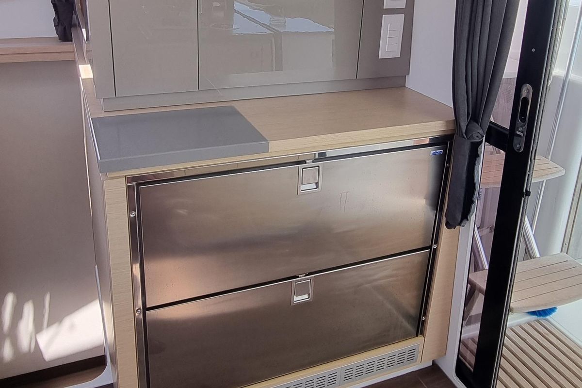 2019 Fountaine Pajot 43 
