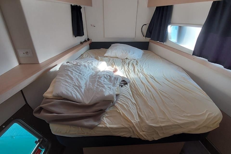 2019 Fountaine Pajot 43 