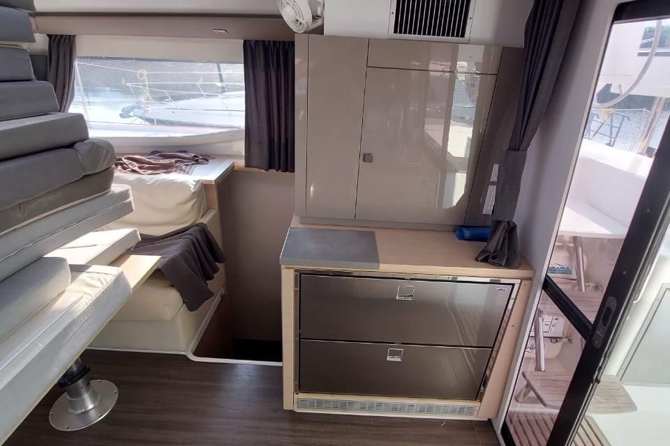 2019 Fountaine Pajot 43 