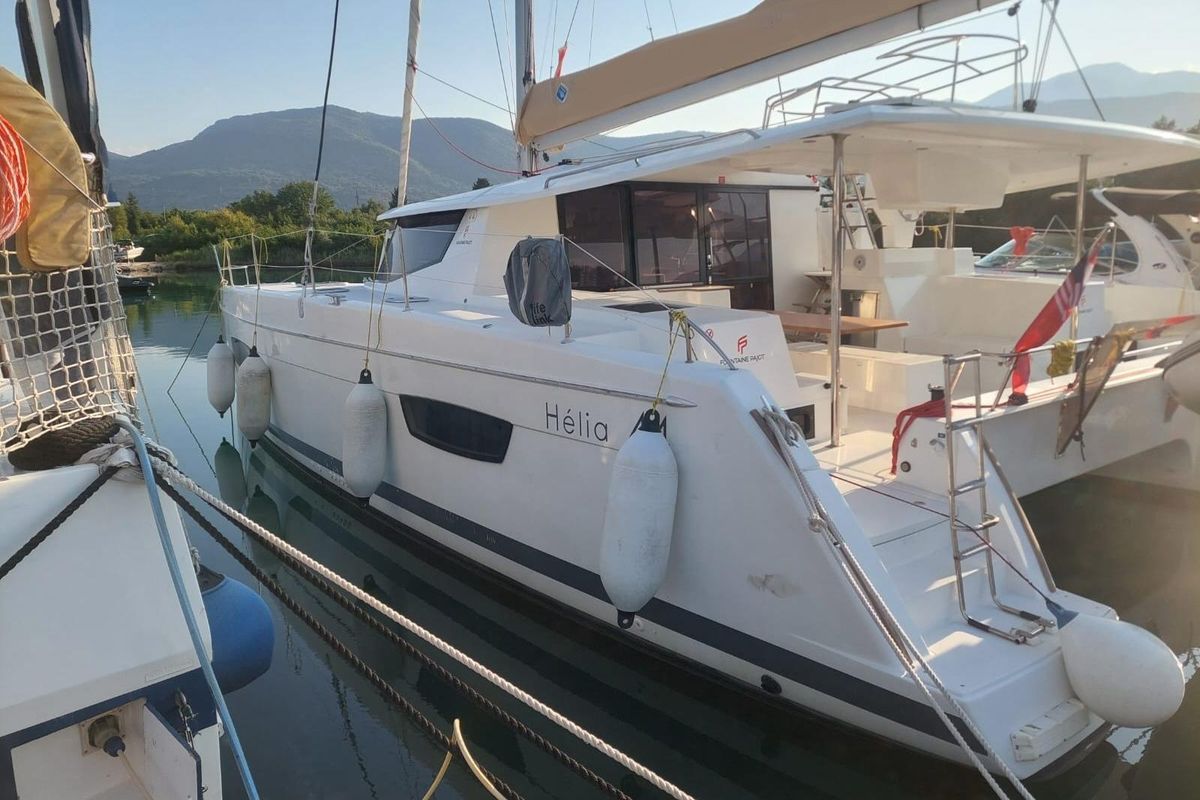 2019 Fountaine Pajot 43 