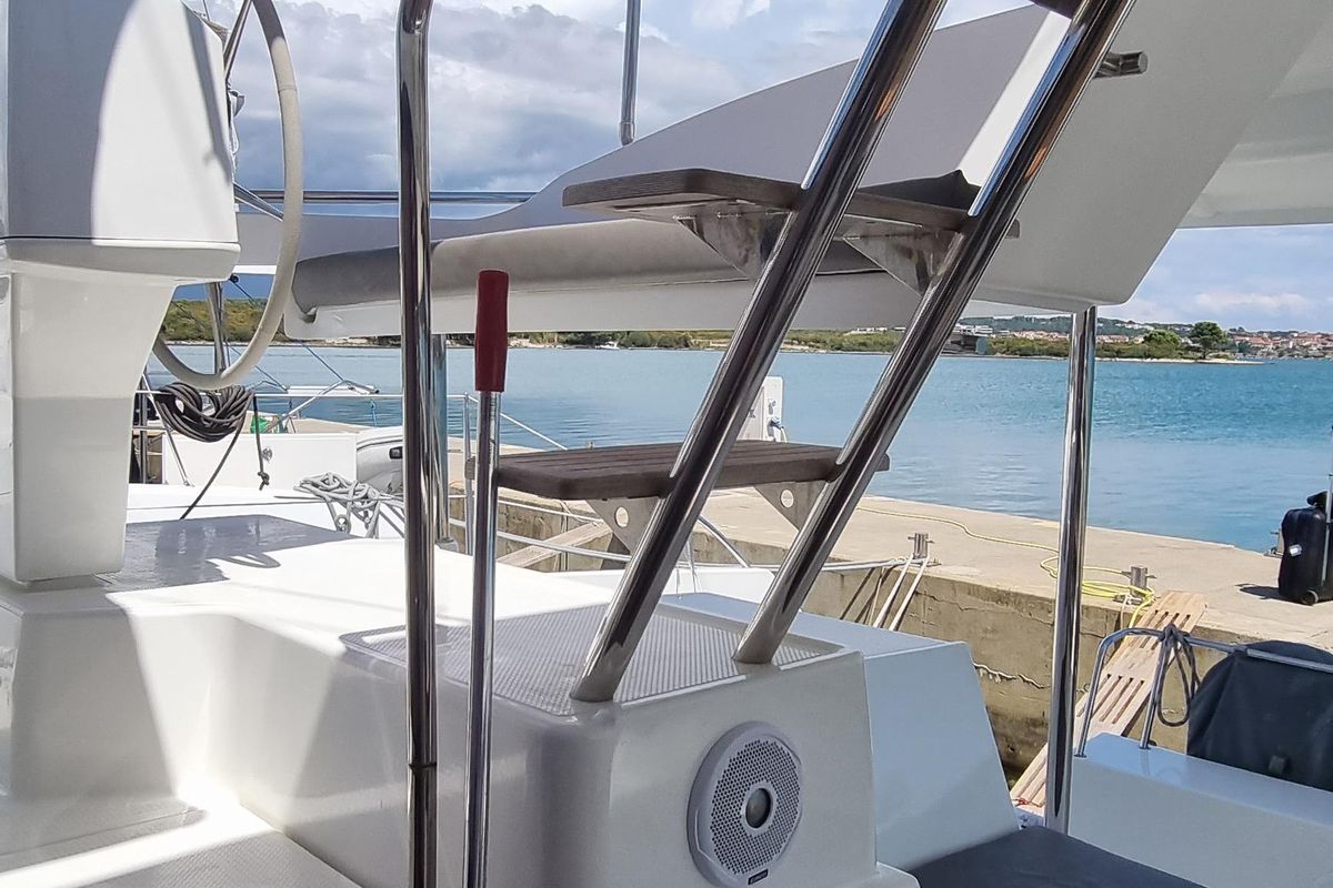 2019 Fountaine Pajot 43 