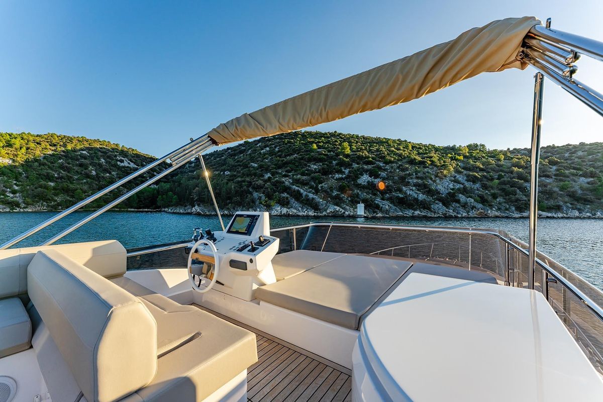 2022 Ferretti Yachts 57 