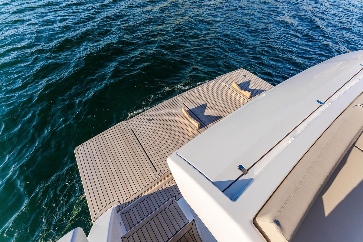 2022 Ferretti Yachts 57 