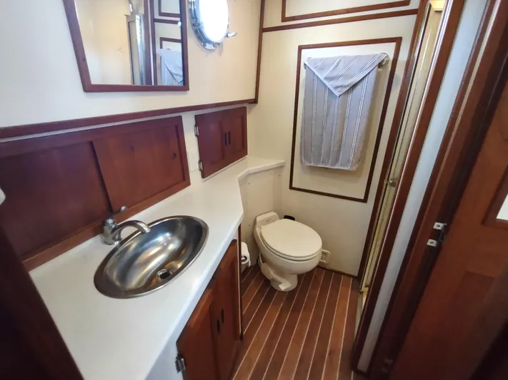 Keeper Yacht Photos Pics 