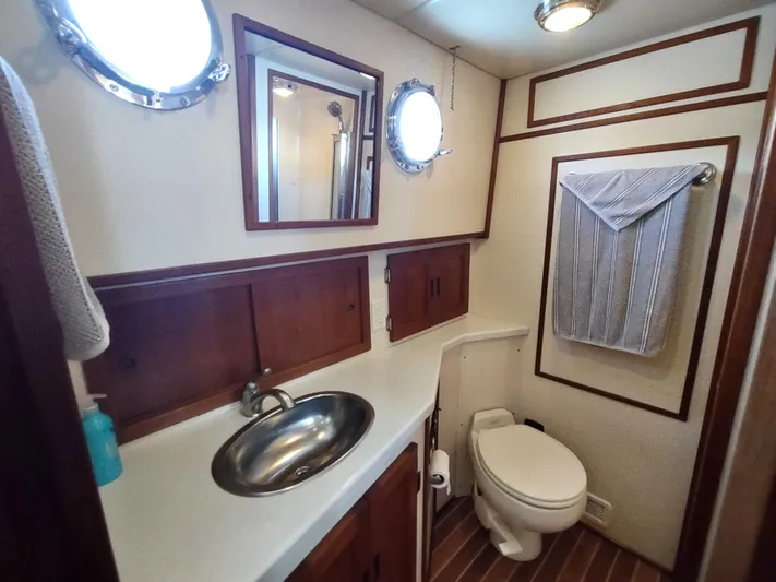 Keeper Yacht Photos Pics 