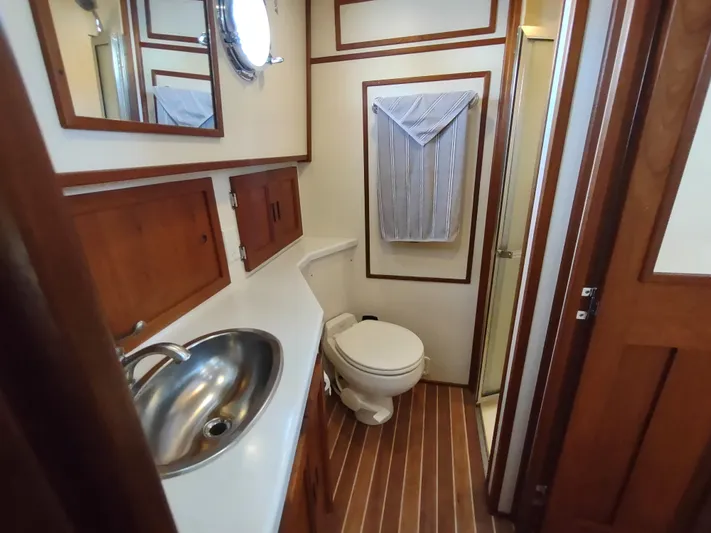 Keeper Yacht Photos Pics 