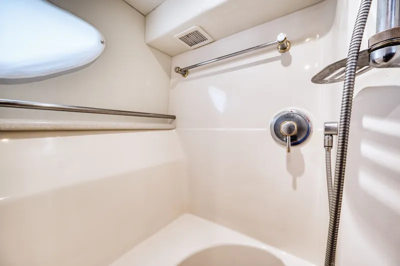 Turn The Paige Yacht Photos Pics Shower area in 2003 Silverton 43 Motor Yacht.