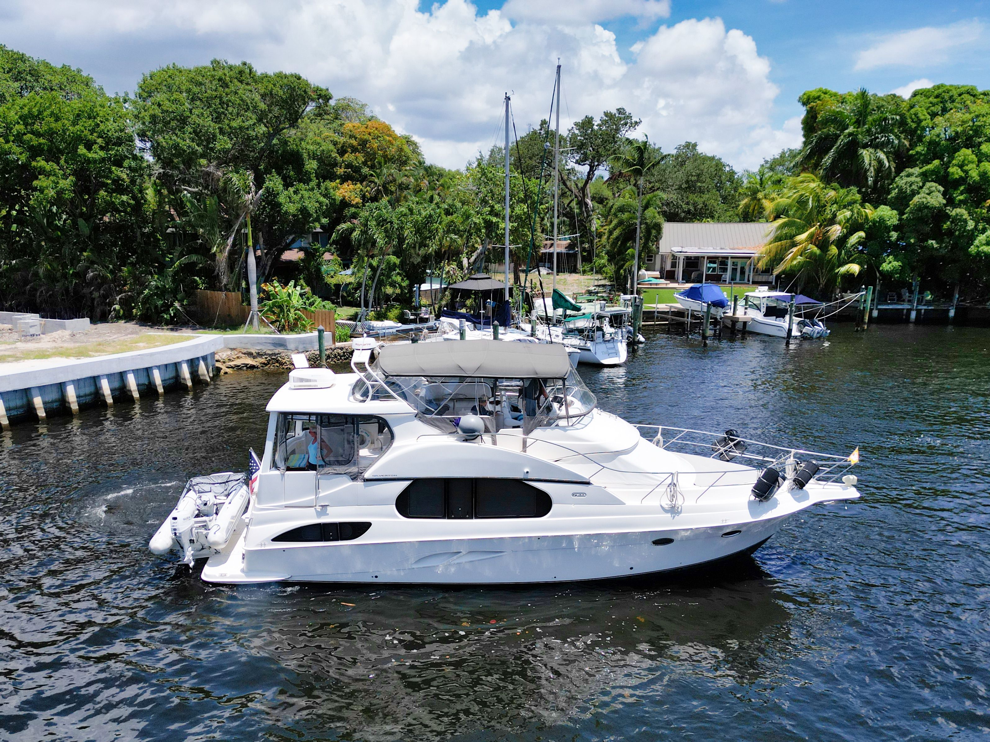 Silverton 43 Motor Yacht