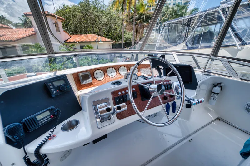 Turn The Paige Yacht Photos Pics 