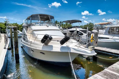 Silverton 43 Motor Yacht