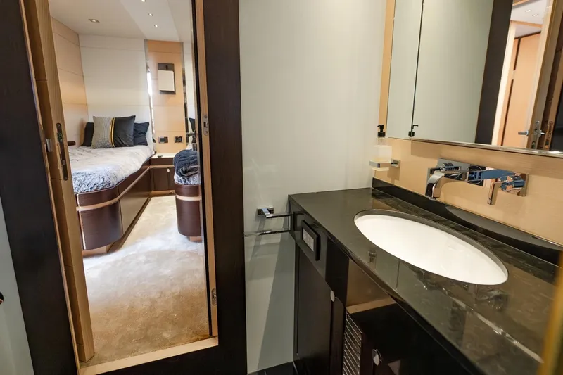 Zaza Yacht Photos Pics Luxurious bathroom and bedroom in 2013 Sunseeker Predator 68 yacht.