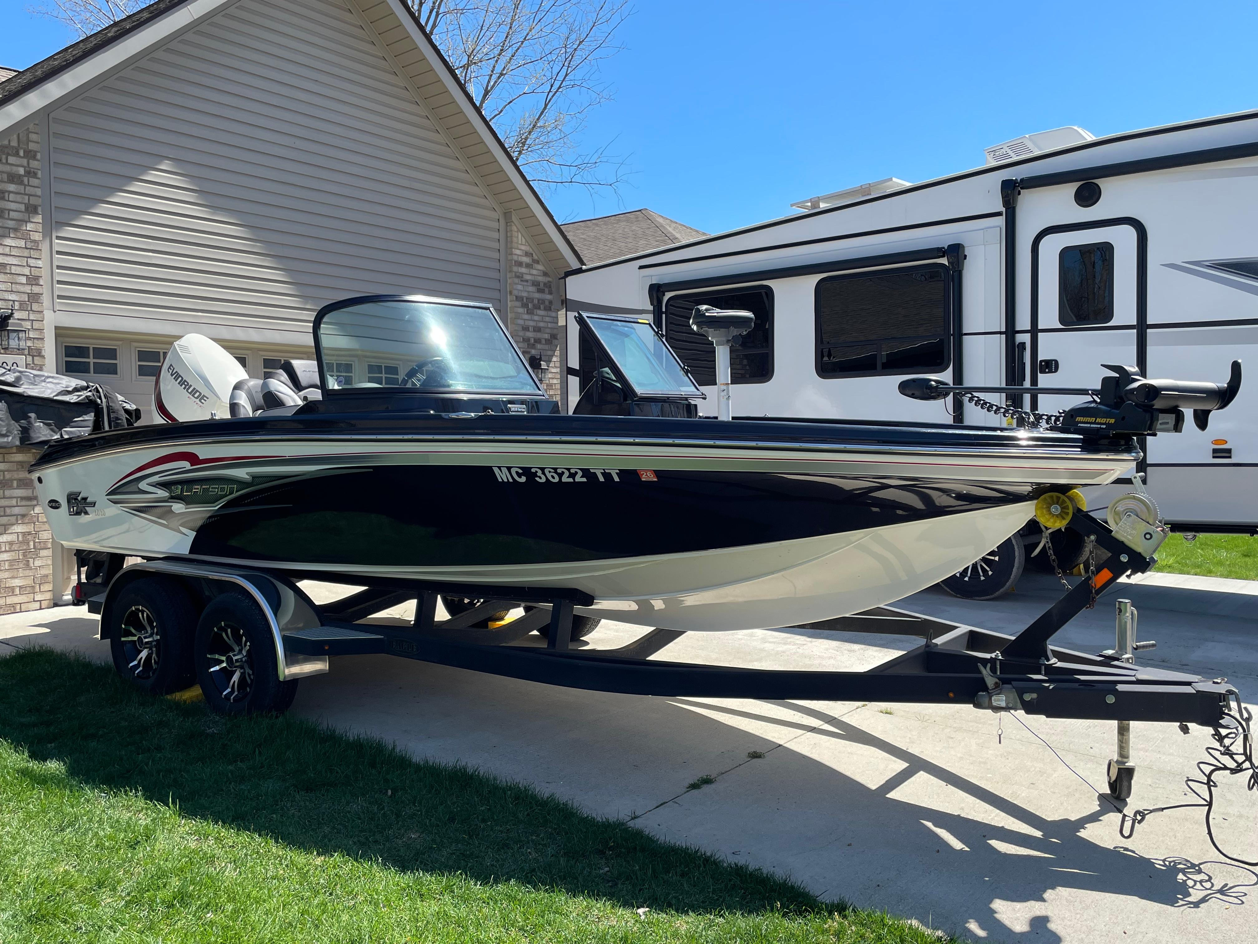 2015 Larson FX 2020 DC Freshwater Fishing for sale - YachtWorld