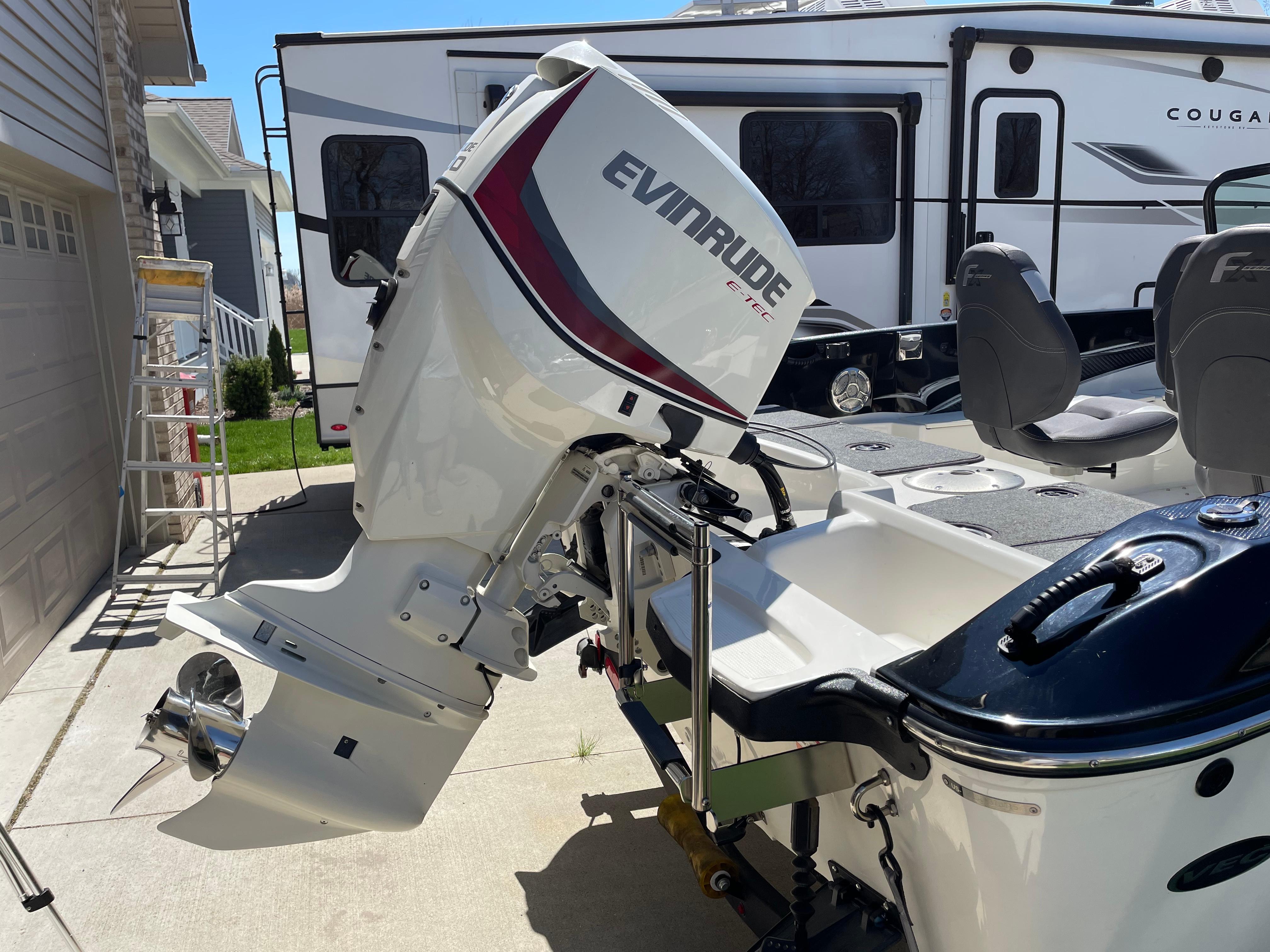 2015 Larson FX 2020 DC Freshwater Fishing for sale - YachtWorld