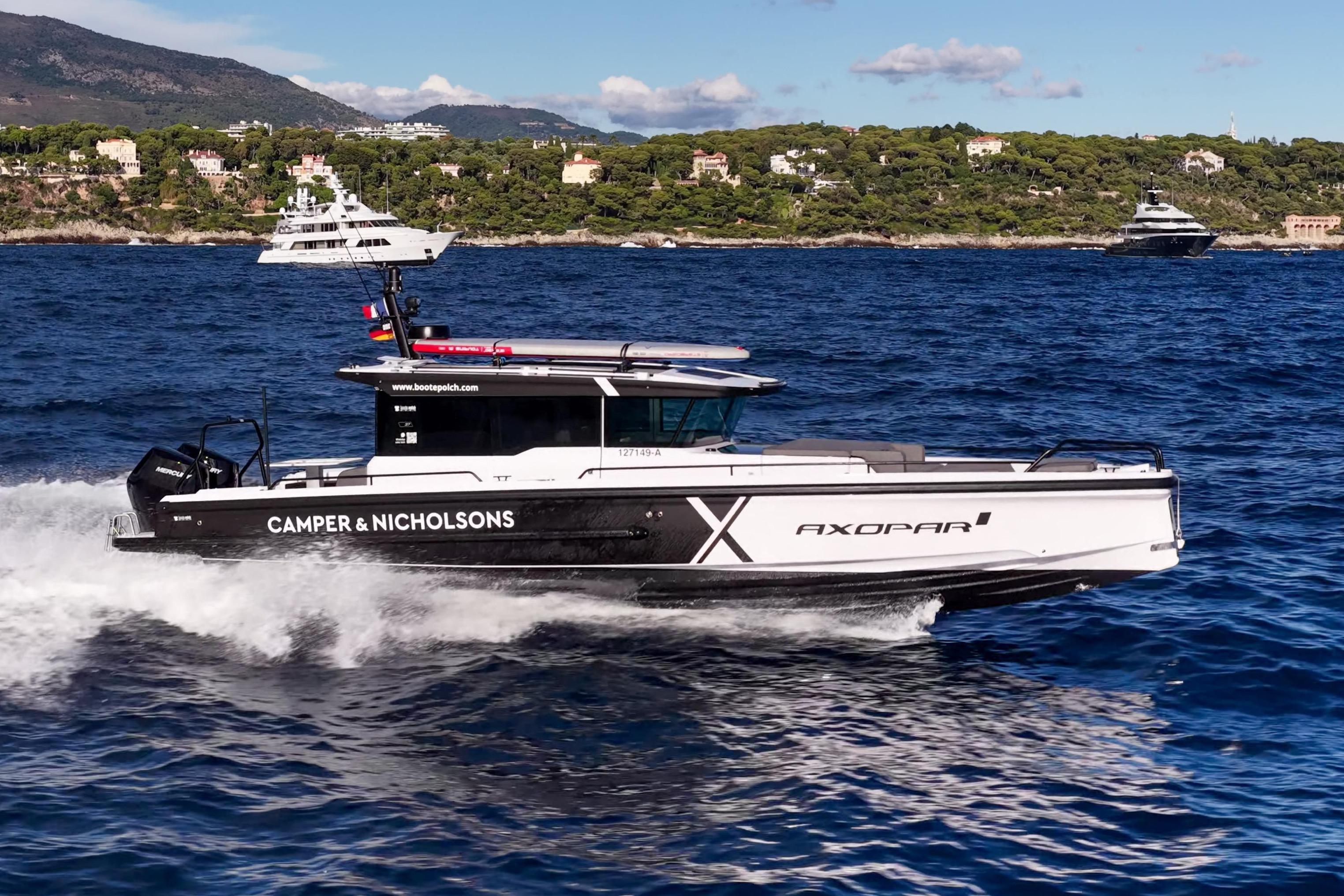 2025 Axopar 37 Cross Cabin