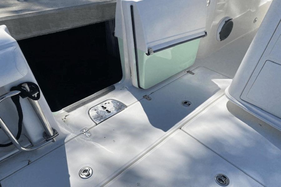2015 Boston Whaler 350 Outrage