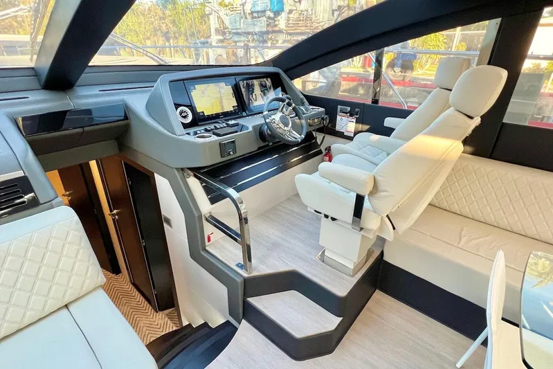  Yacht Photos Pics Manufacturer Provided Image